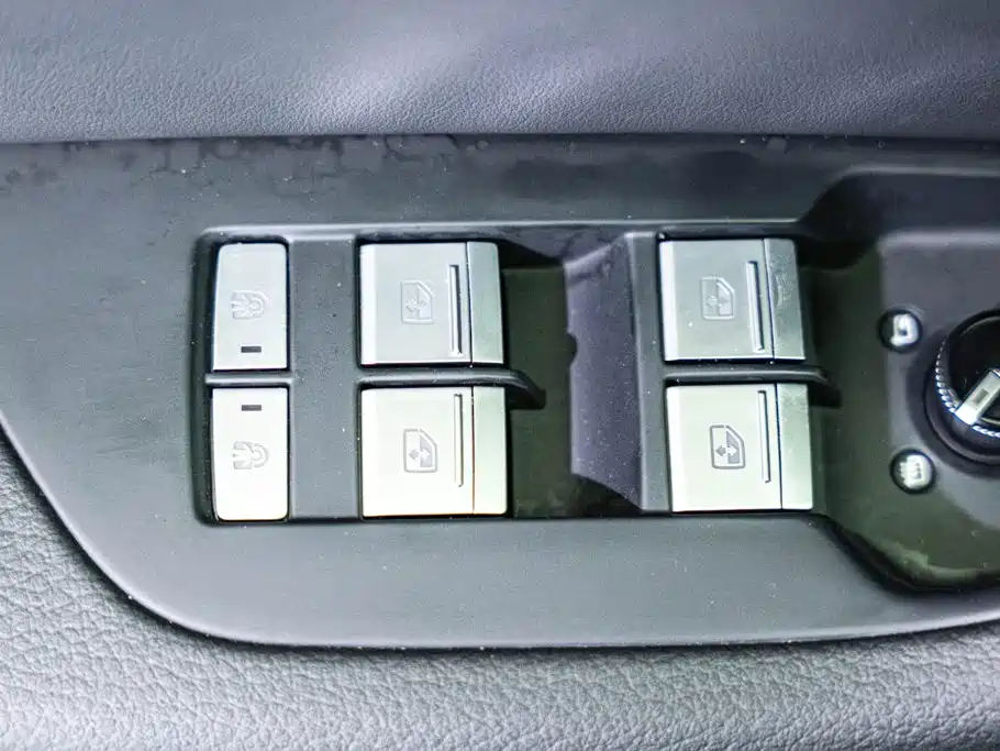 Audi A6L — миниатюра 15