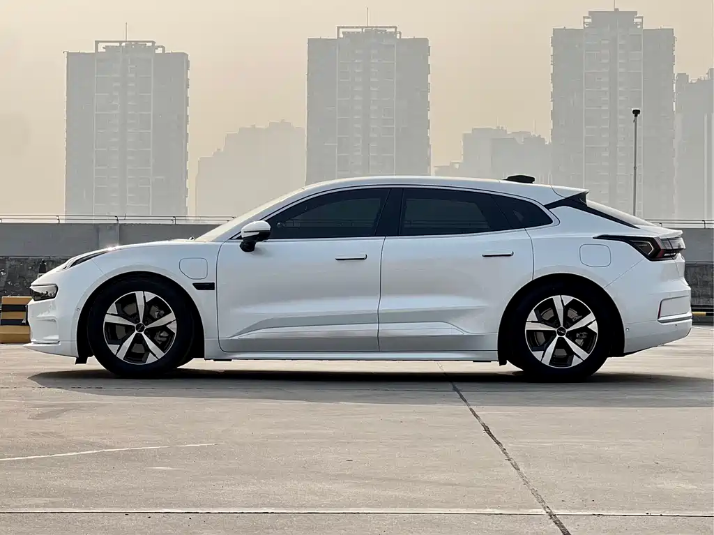 ZEEKR EXTREME KRYPTON 001