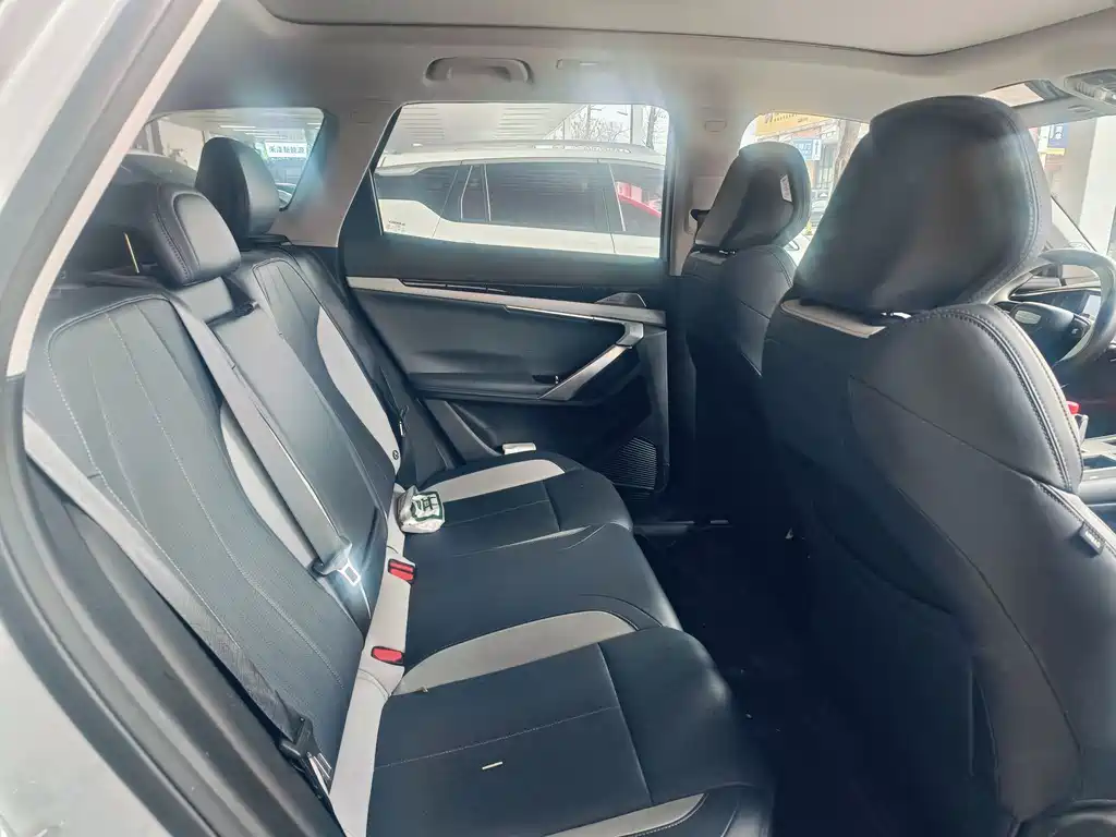 GEELY AUTOMOBILE BOYUE L