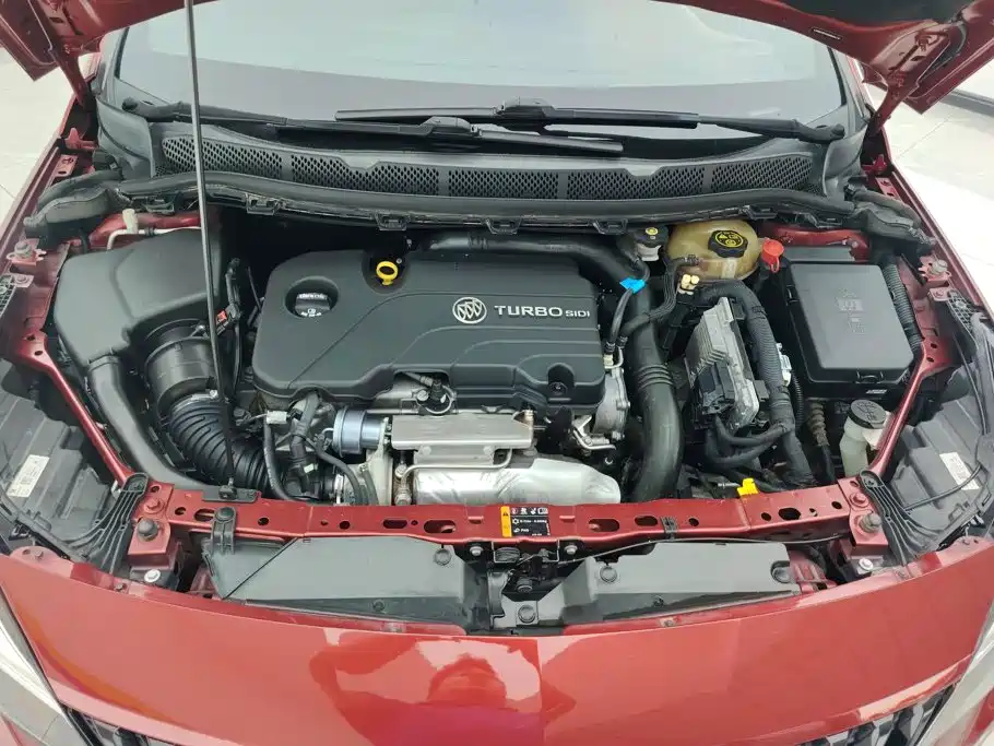 Buick Verano — миниатюра 10