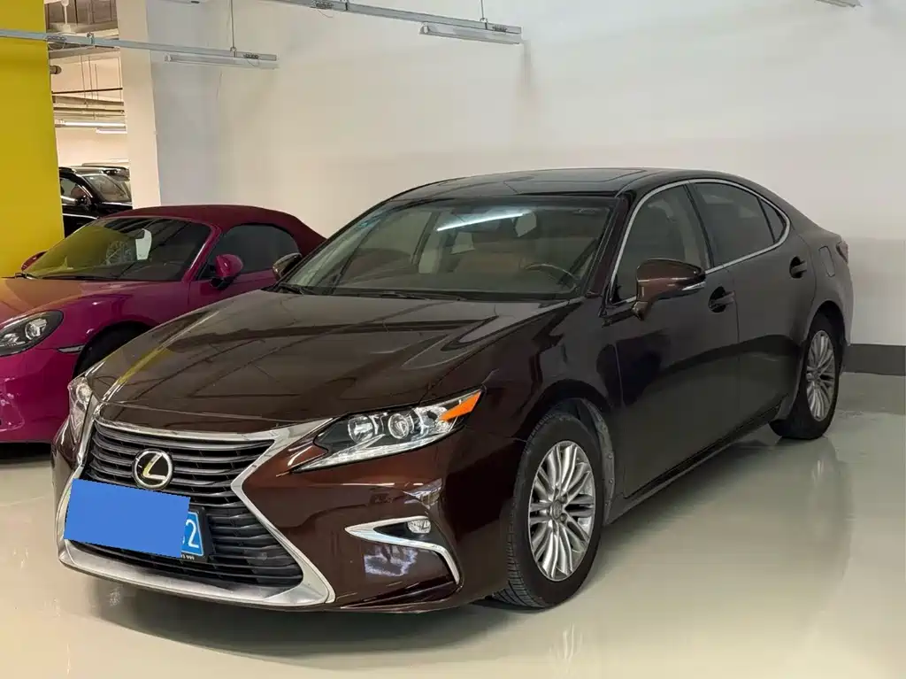 Lexus ES — миниатюра 2