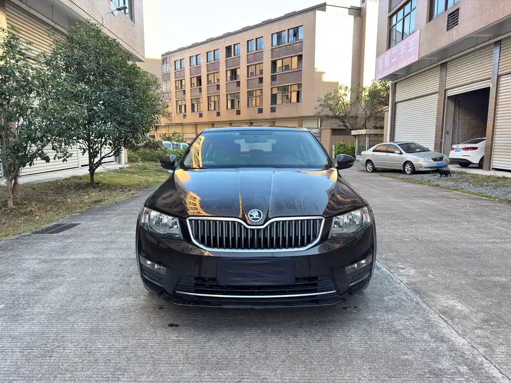 SKODA OCTAVIA