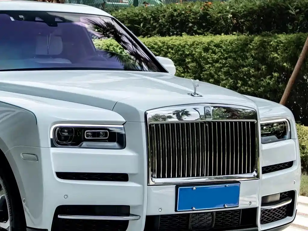 Rolls-Royce Cullinan — миниатюра 2