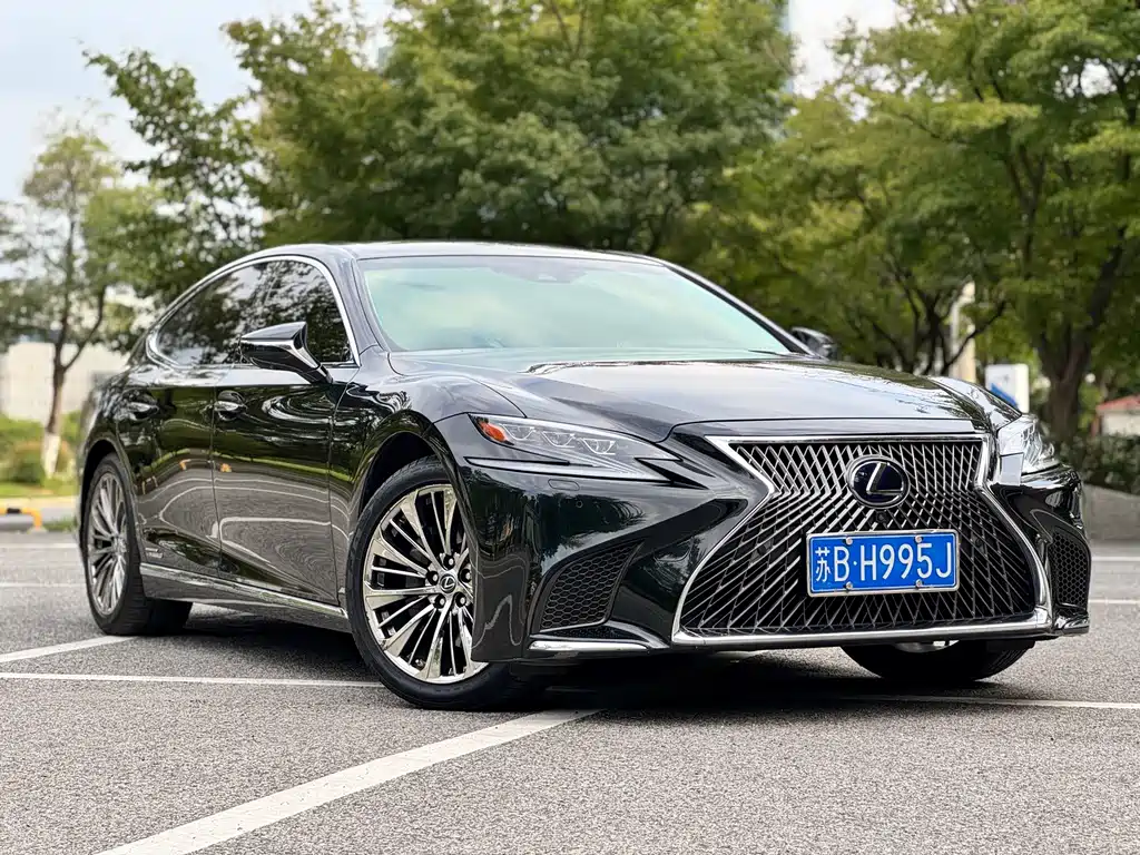 Lexus LS — миниатюра 16