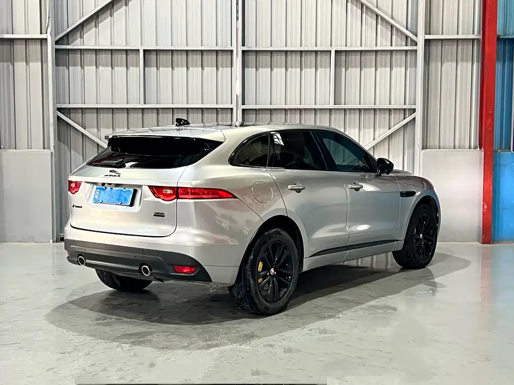 JAGUAR F PACE