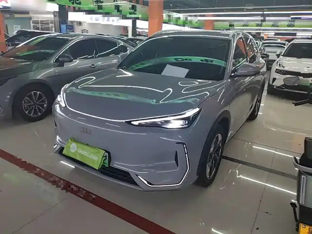 2025 Geely Galaxy E5