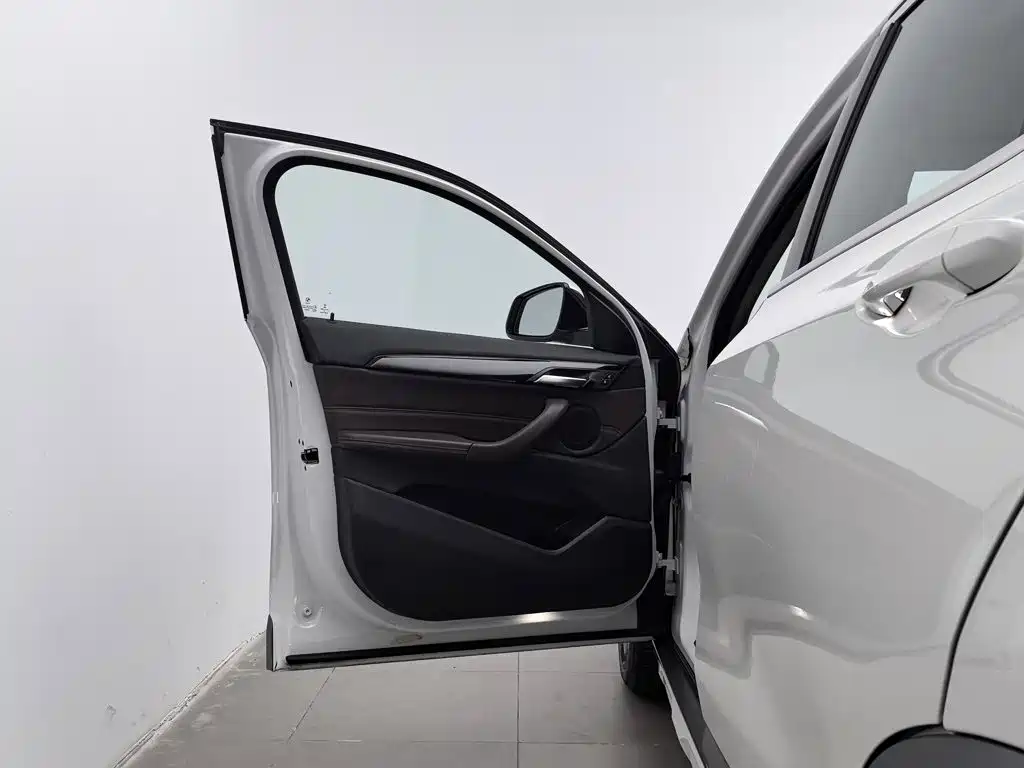 BMW X2 — миниатюра 8