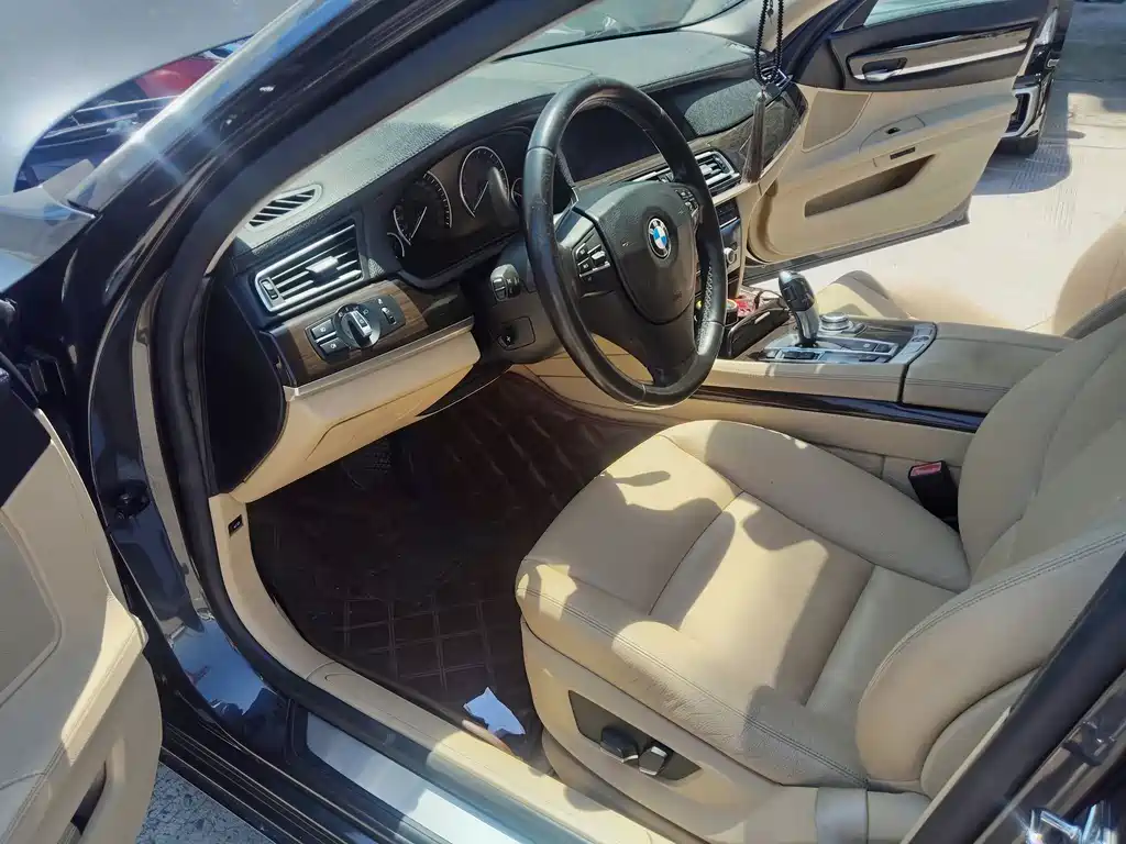 BMW 7 Series 7 2009 740Li Luxury