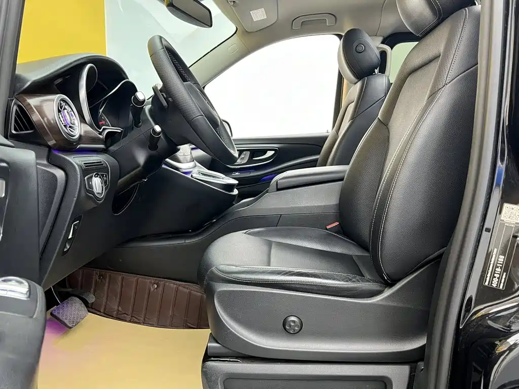 Mercedes-Benz V-Class — миниатюра 21