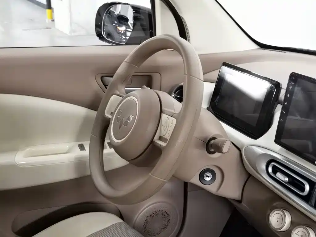Wuling MINIEV — миниатюра 22