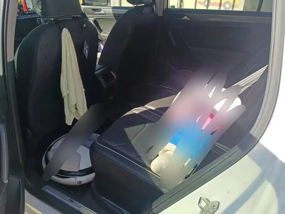 Volkswagen Tiguan L — миниатюра 11