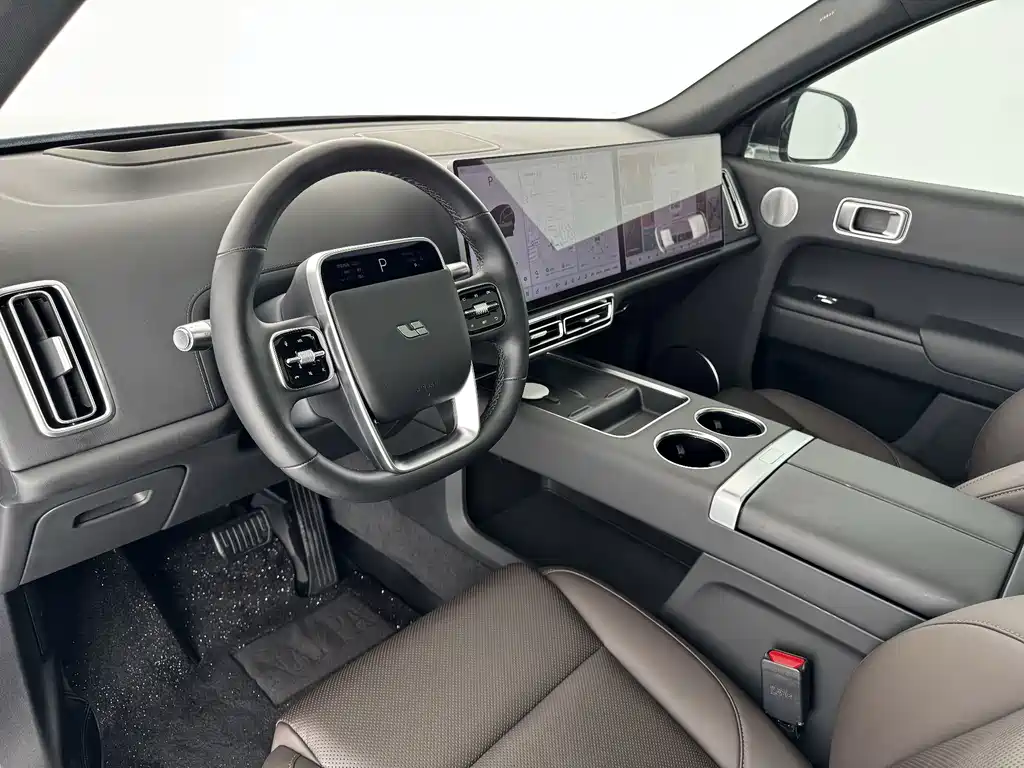 Li Auto Li L8 — миниатюра 5