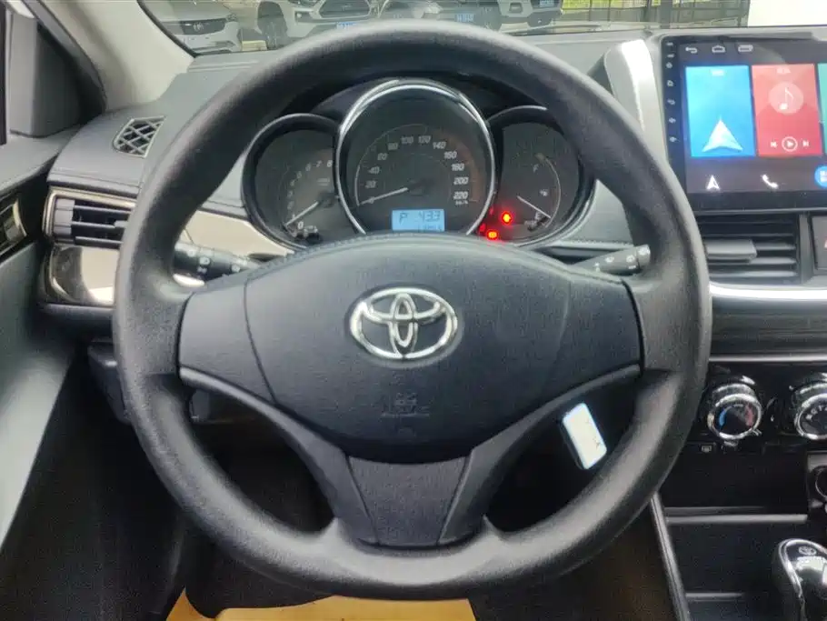 TOYOTA YARIS L ZHIXUAN