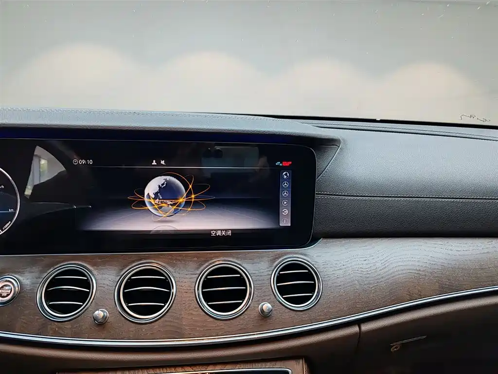 Mercedes-Benz E-Class E 2019 E 300 L Fashion