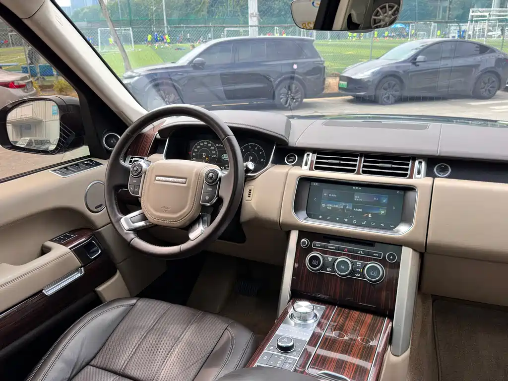 LAND ROVER RANGE ROVER