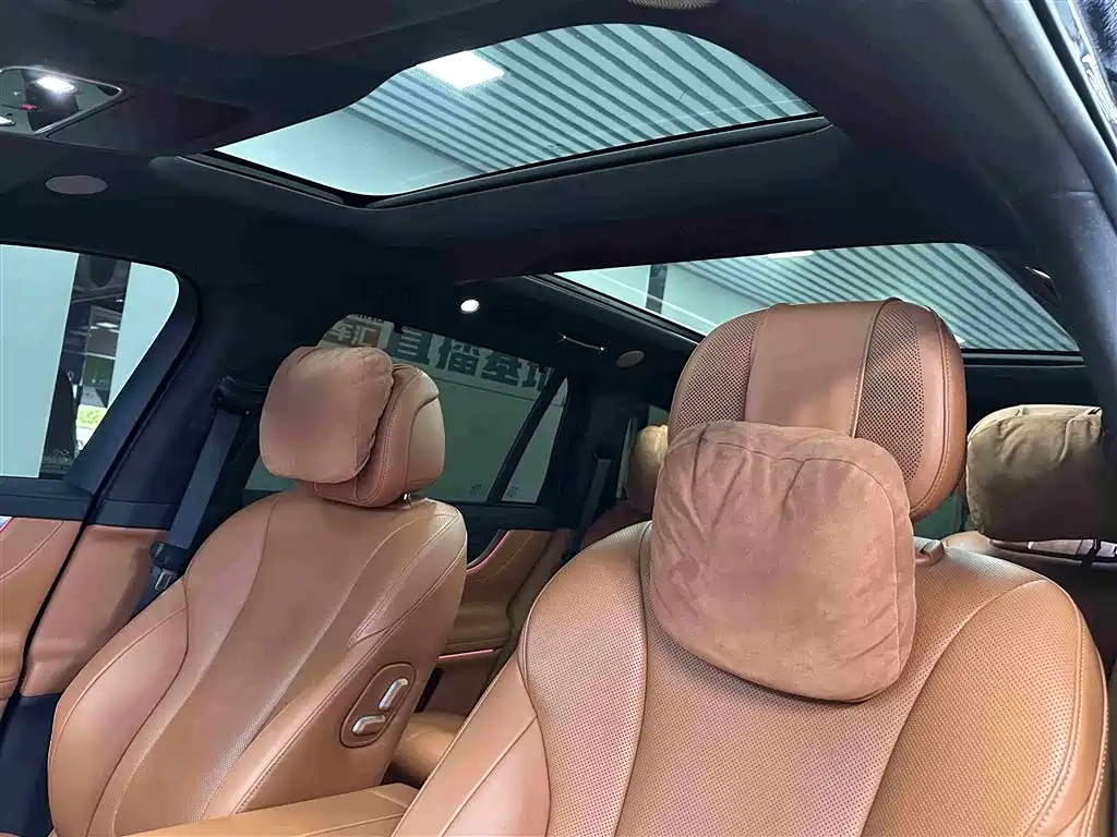 AITO ASK THE WORLD M9