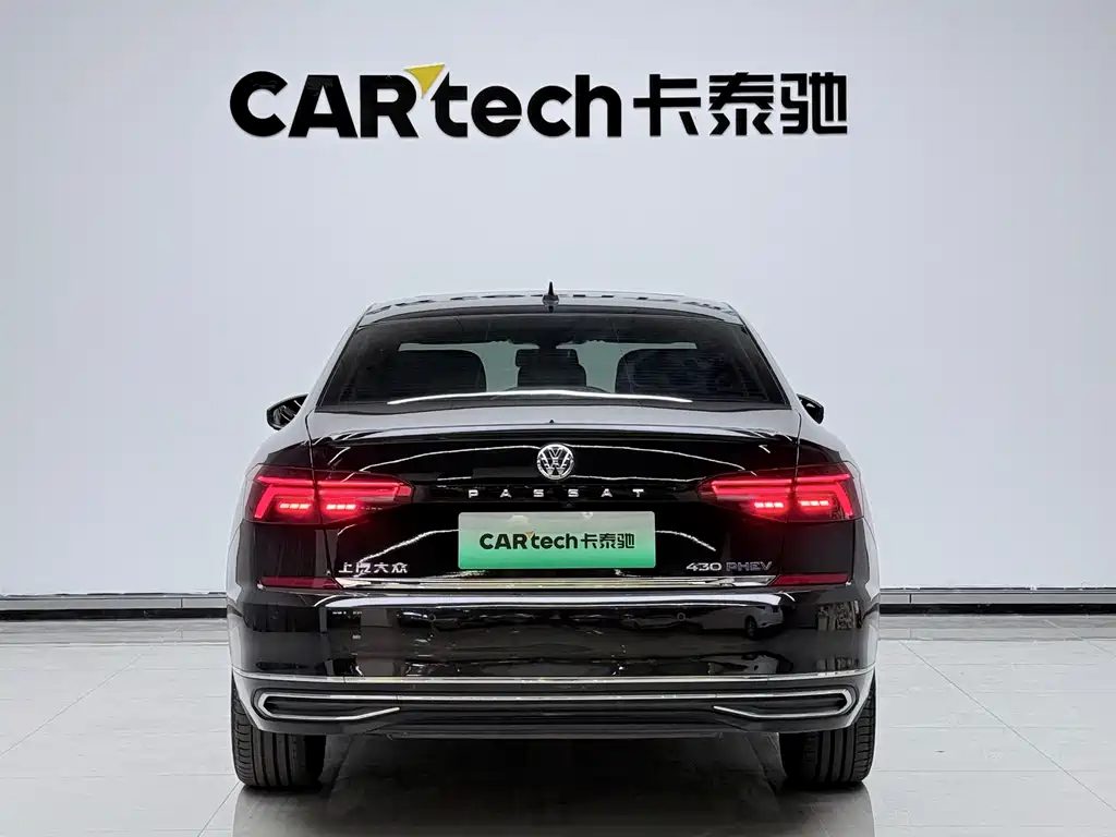 Volkswagen Passat PHEV — миниатюра 13