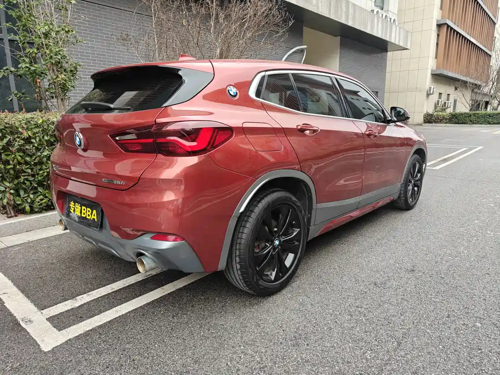 BMW X2