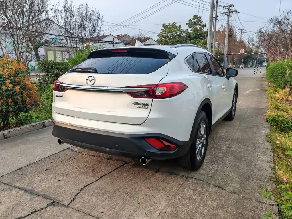 MAZDA CX 4