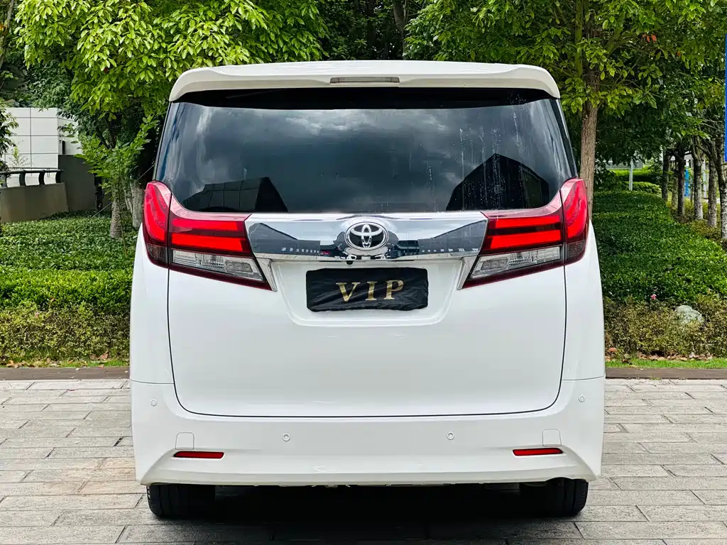 Toyota Alphard — фотографии объявления, Фото 13