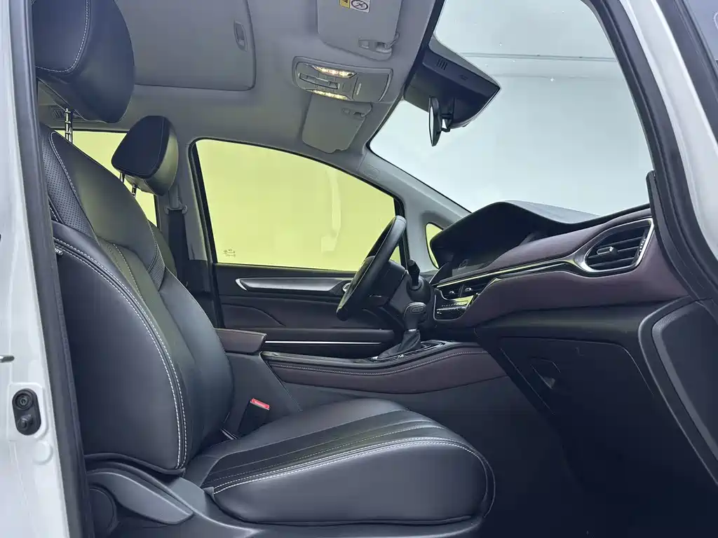 GAC M6 2021 PRO 270T AT Luxury