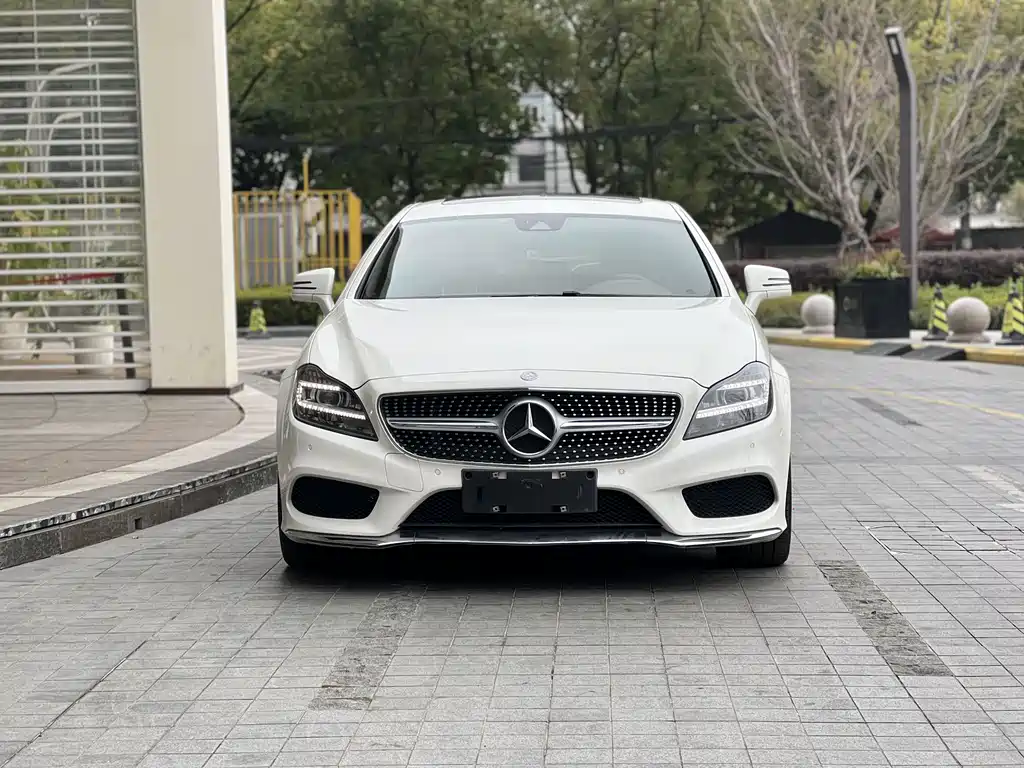 MERCEDES-BENZ CLS