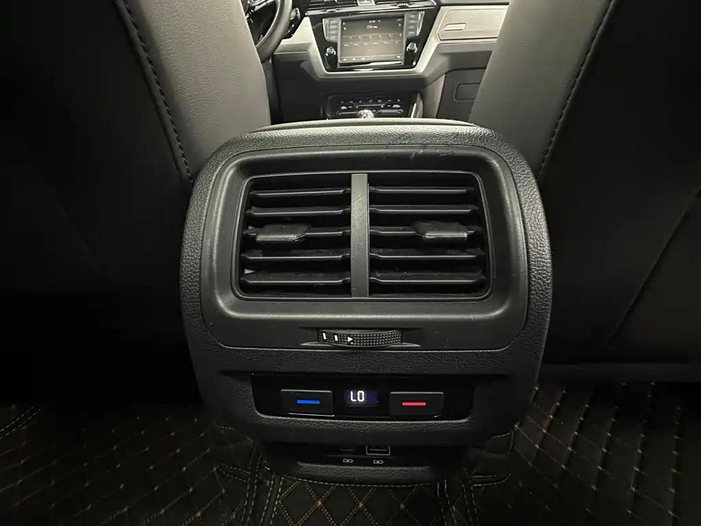Volkswagen Touran — миниатюра 19