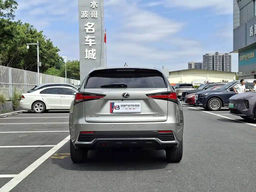 Lexus NX — миниатюра 16