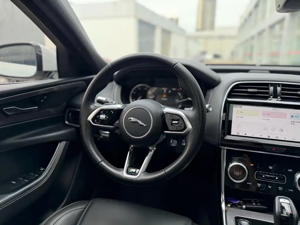 Jaguar XEL — миниатюра 9