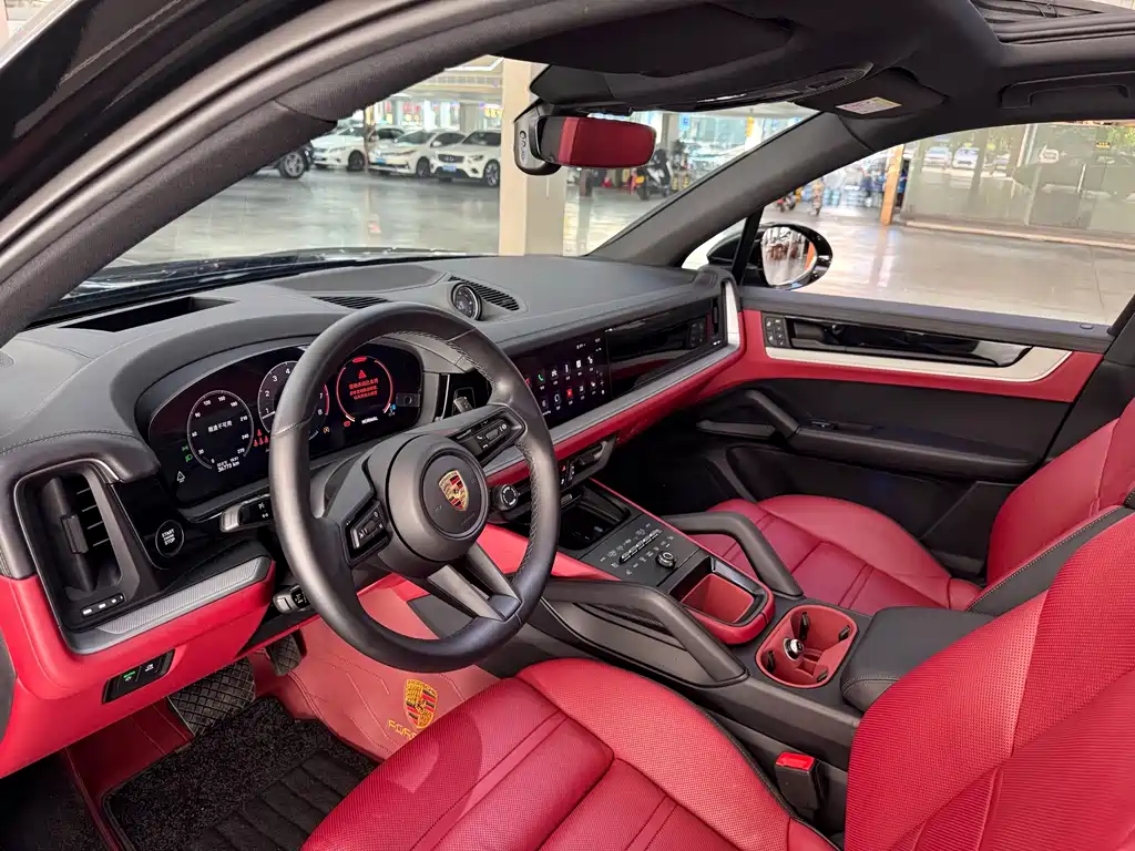 Porsche Cayenne — миниатюра 5