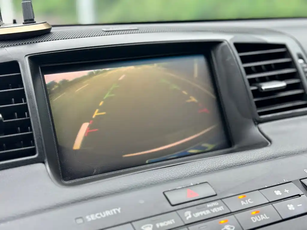 Infiniti M — миниатюра 20