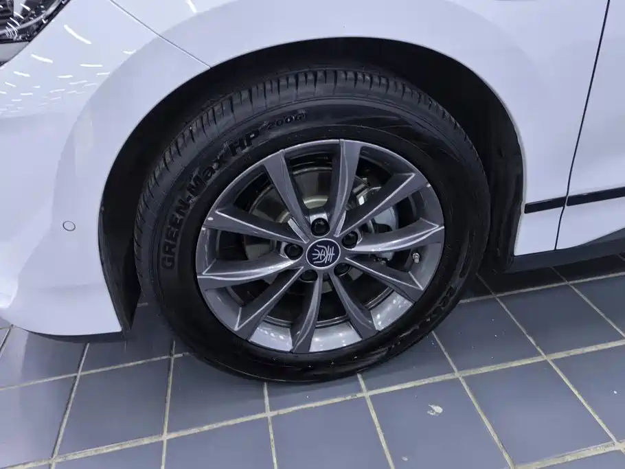 BYD Qin L — миниатюра 6