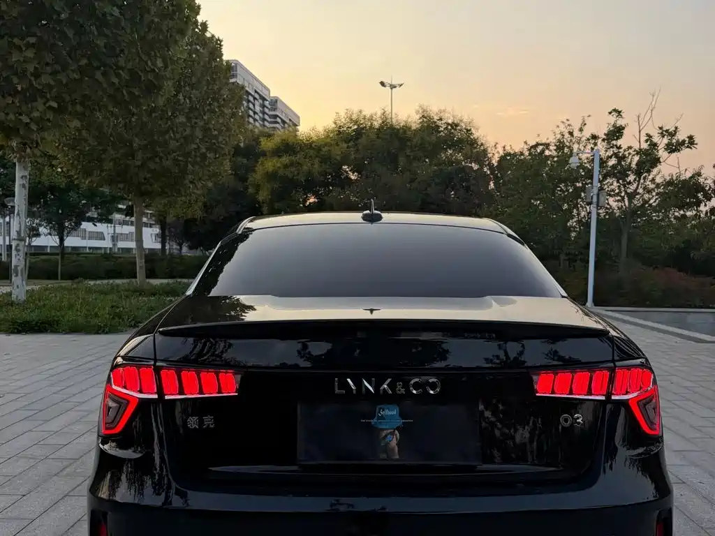 Lynk & Co 03 — миниатюра 7