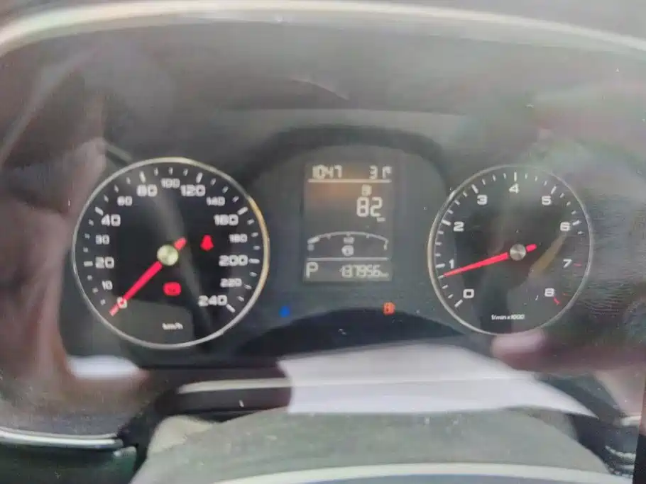 Roewe RX5 — миниатюра 12