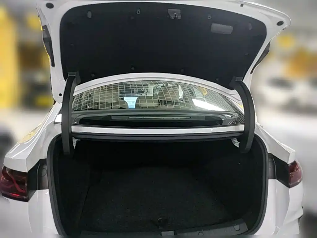BYD Qin L — миниатюра 24