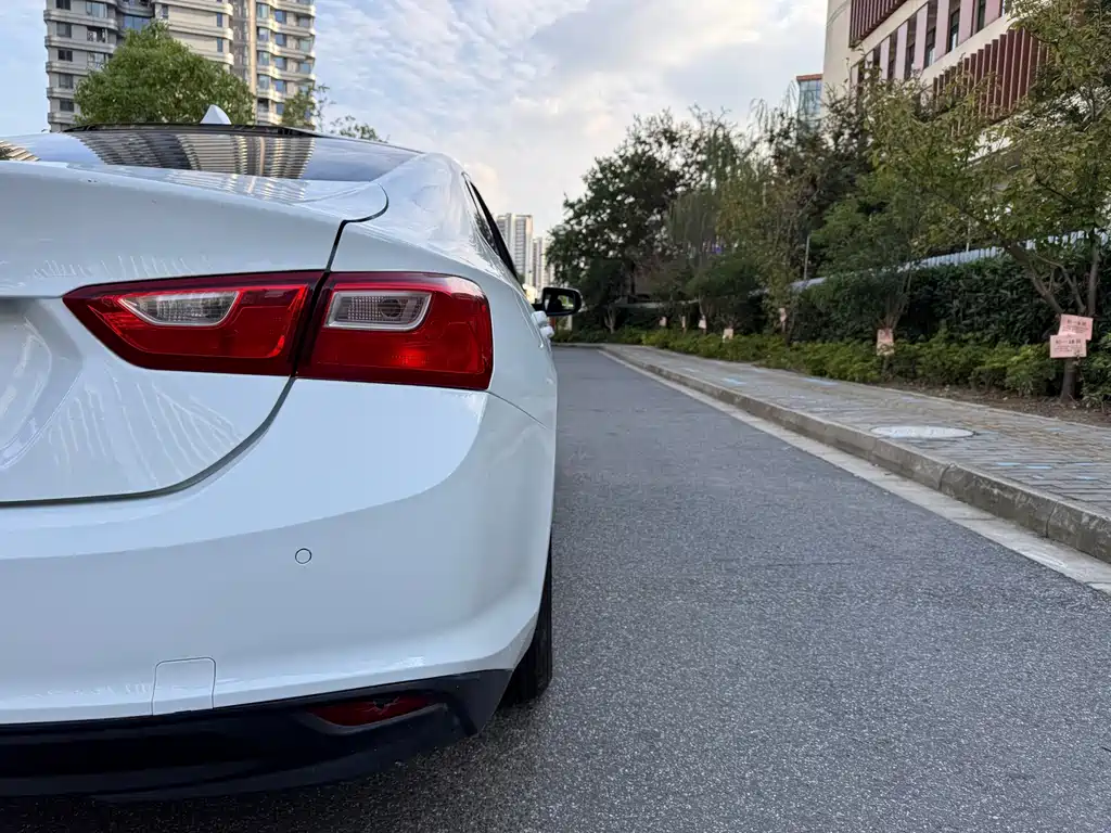 Chevrolet Malibu XL — миниатюра 9