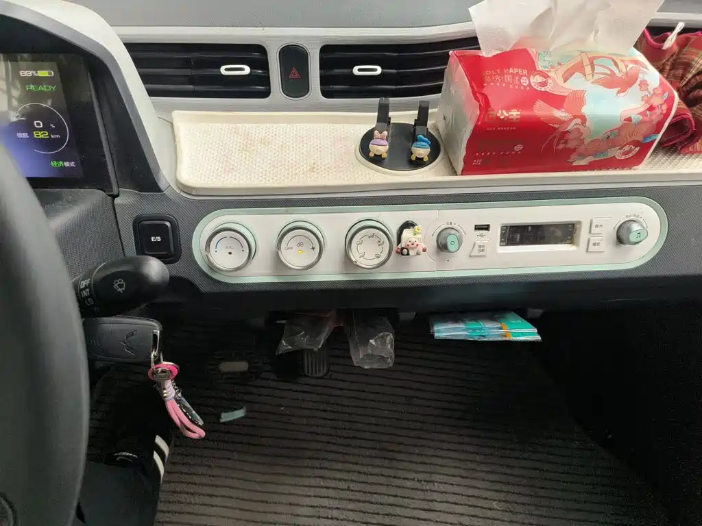 Wuling MINIEV — миниатюра 14