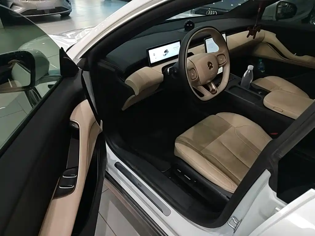 NIO ET5T — миниатюра 12