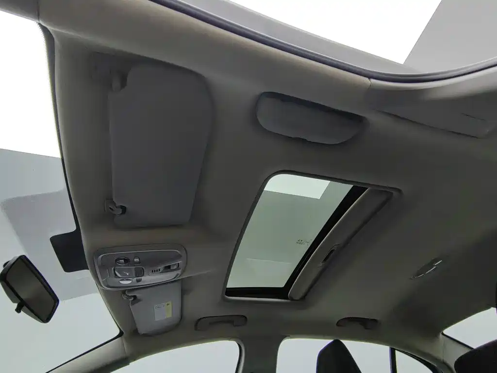Peugeot 408 — миниатюра 14