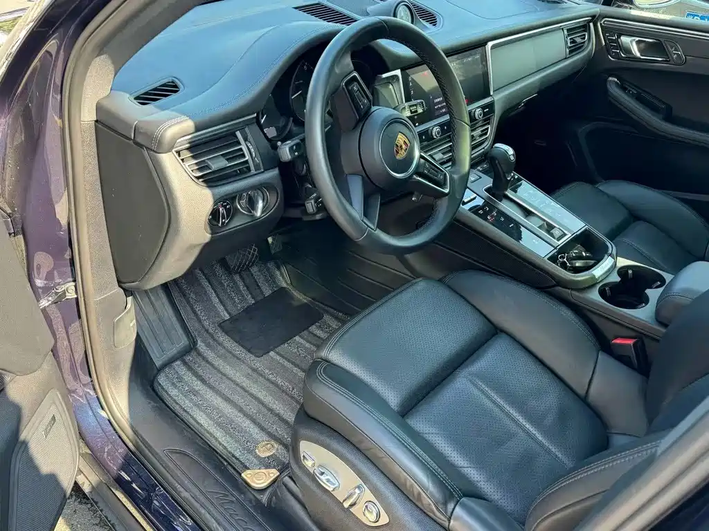 Porsche Macan — миниатюра 4