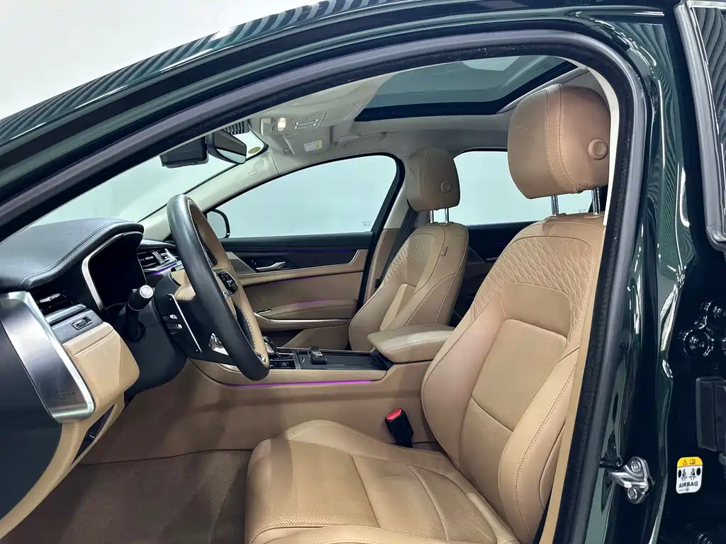 Jaguar XFL — миниатюра 12
