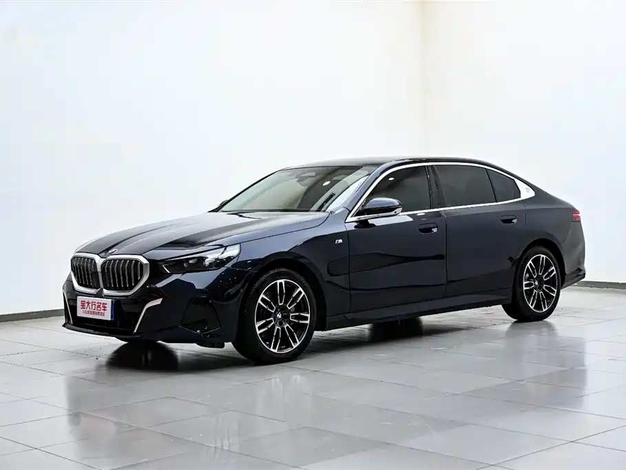 BMW 5 Series 2024