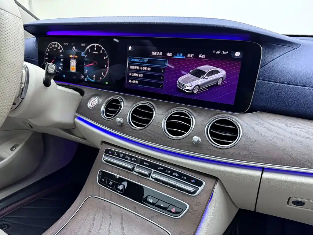 Mercedes-Benz E-Class — миниатюра 15