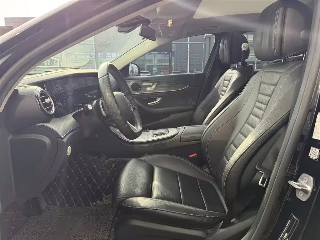 Mercedes-Benz E-Class E 2022 E 260 L Sport