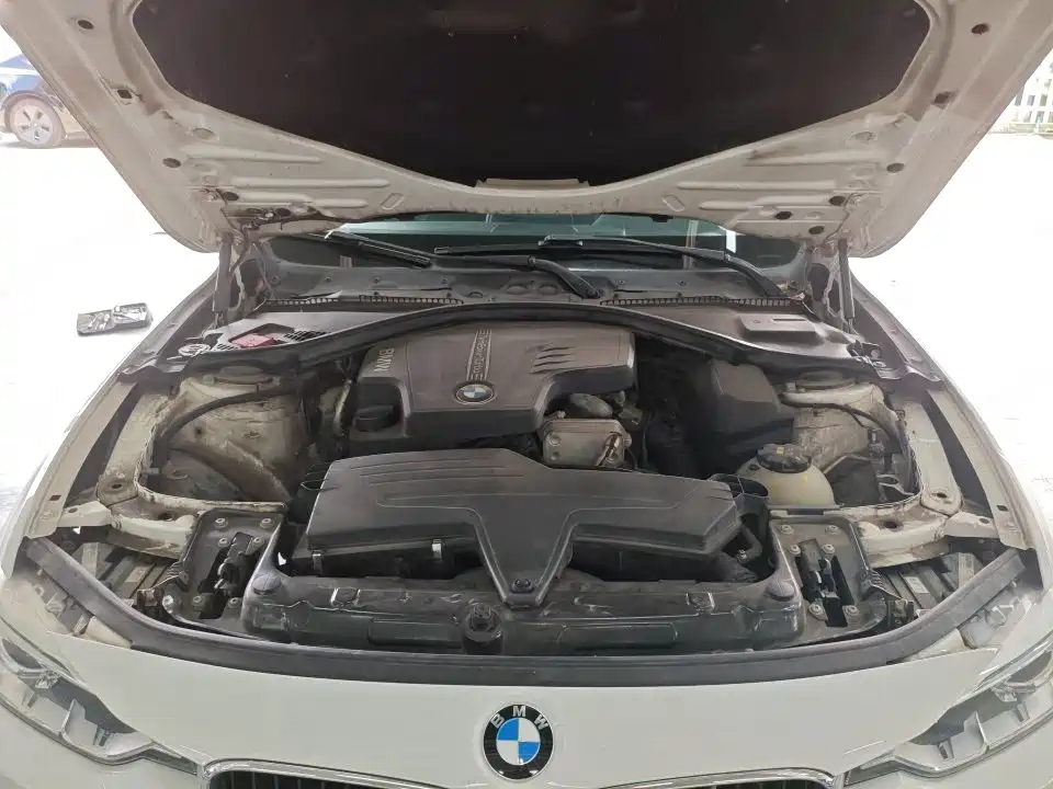 BMW 3 Series — миниатюра 8