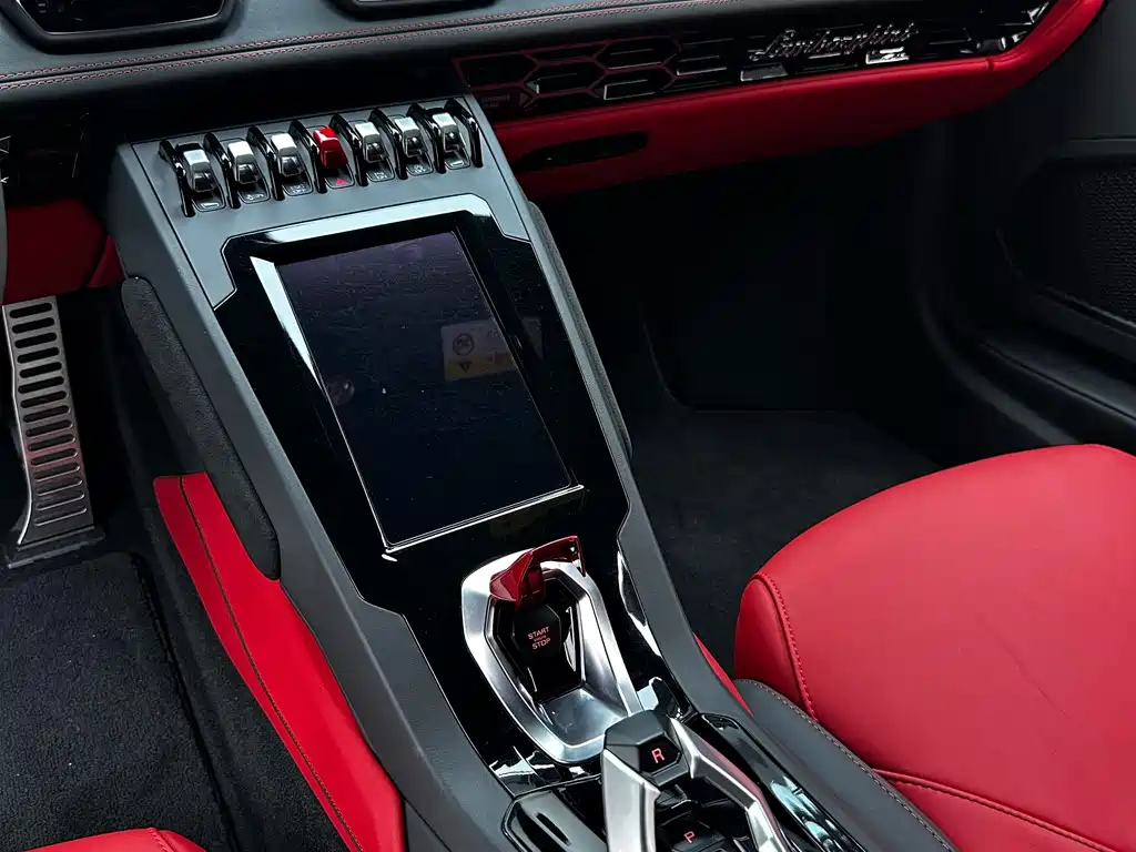 LAMBORGHINI HURACÁN