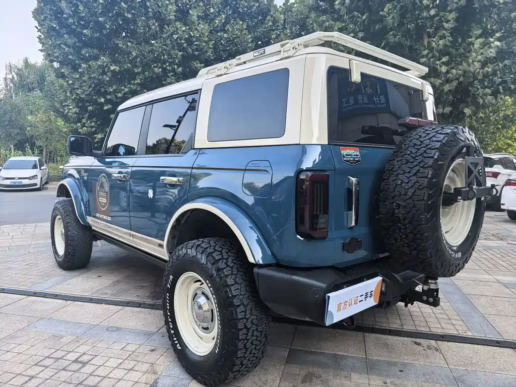 Ford Bronco — миниатюра 9