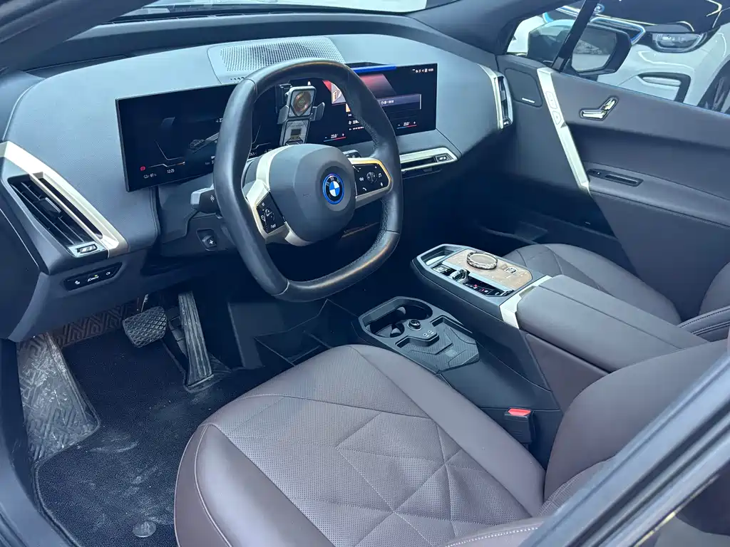 BMW iX 2022 xDrive40