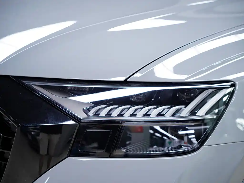 Audi RS Q8 — миниатюра 17