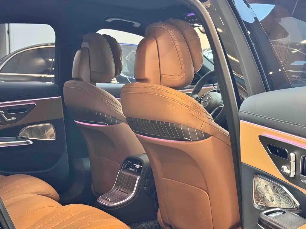 Mercedes-Benz E-Class — миниатюра 19